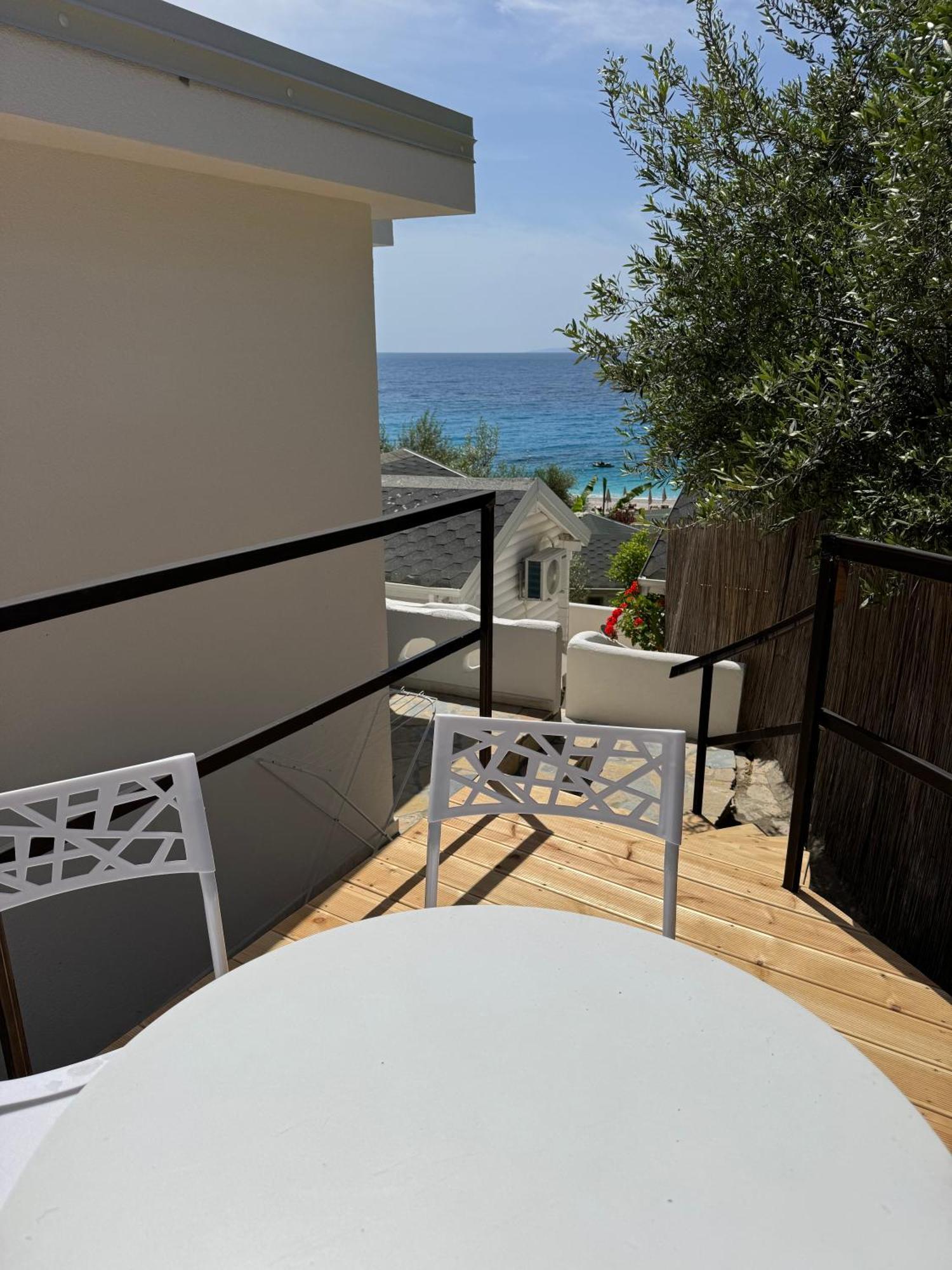 Alevra Hotel Dhermi Exterior photo
