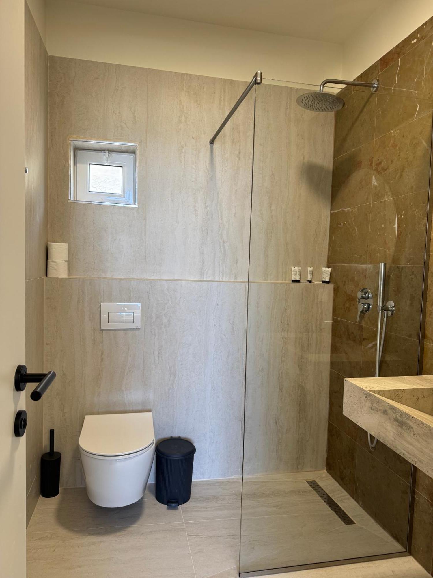 Alevra Hotel Dhermi Exterior photo